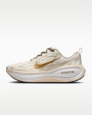 W+NIKE+VOMERO+PLUS.png